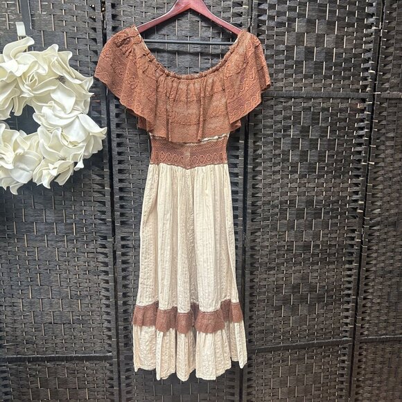 Vintage Brown Cream Handmade Fit and Flare Lace Top Dress Size Small - Picture 1 of 8